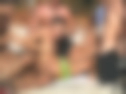 Suzanna Wienold   Xxxx   Beach + 5 Boys